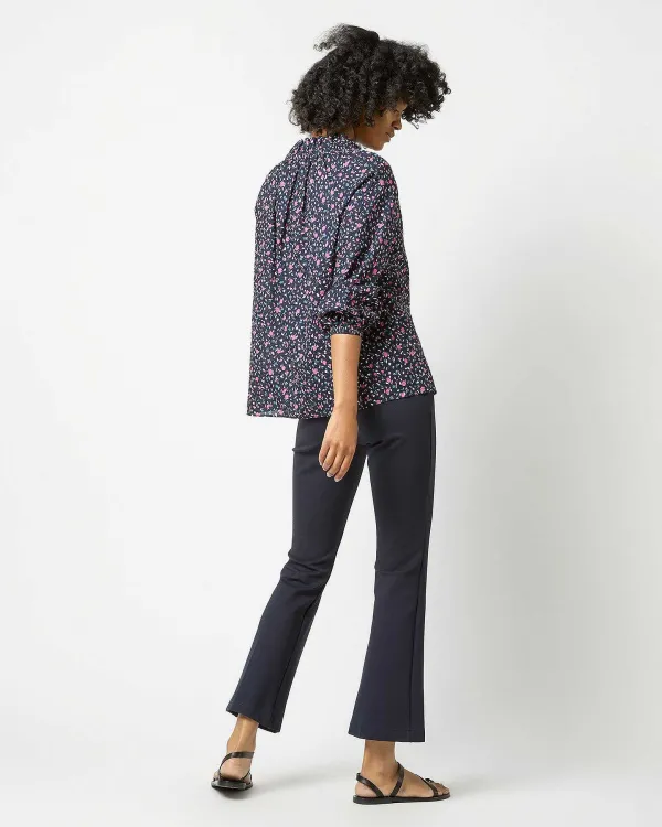 Clearance Ann Mashburn Button-Front Kamille Blouse Navy/Magenta Petal Seersucker