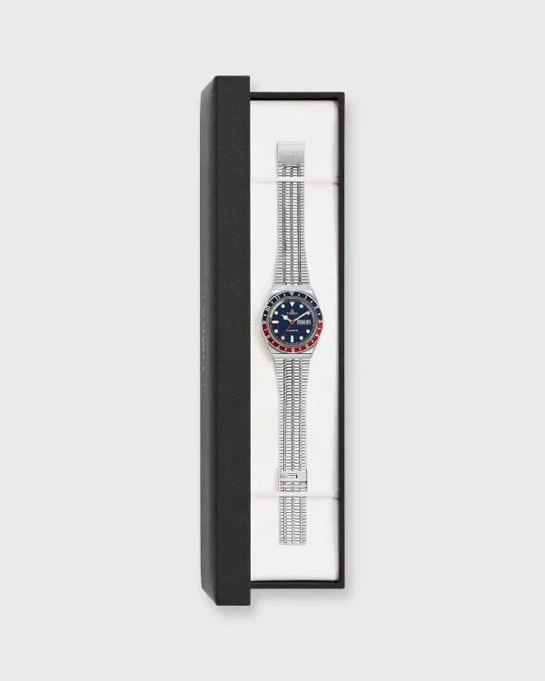 Discount Timex Q Reissue Watch Silver/Navy/Red